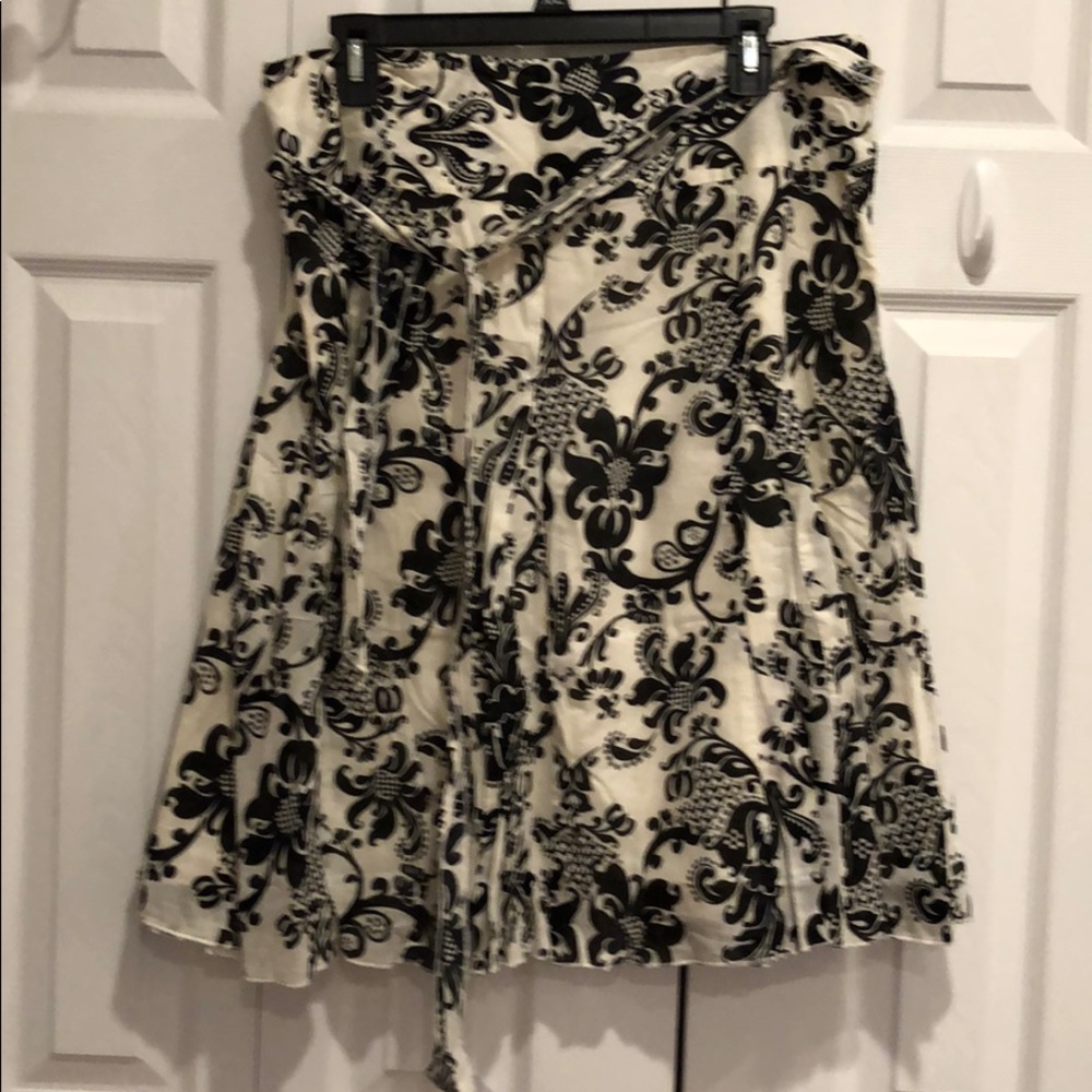 Off white (ivory) and black skirt
